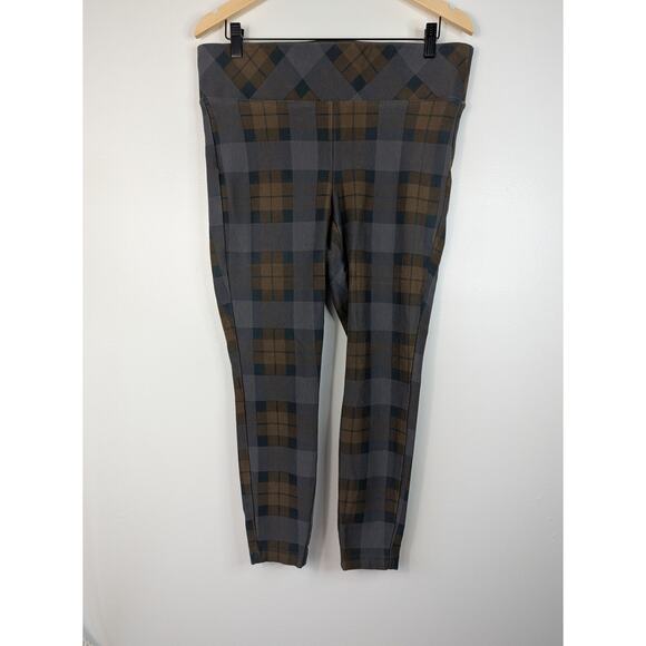 Torrid Outlander Tartan Studio Ponte Pull-On Pixie Pant - Picture 2 of 6